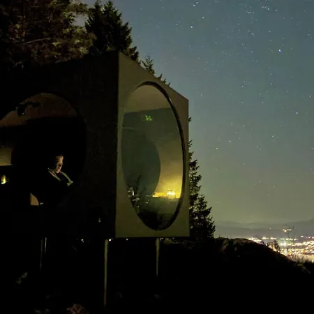 別荘 Birdbox ベルゲン